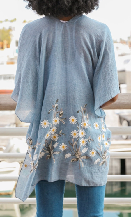 Embroidered Daisy Kimono-Ivory Color.