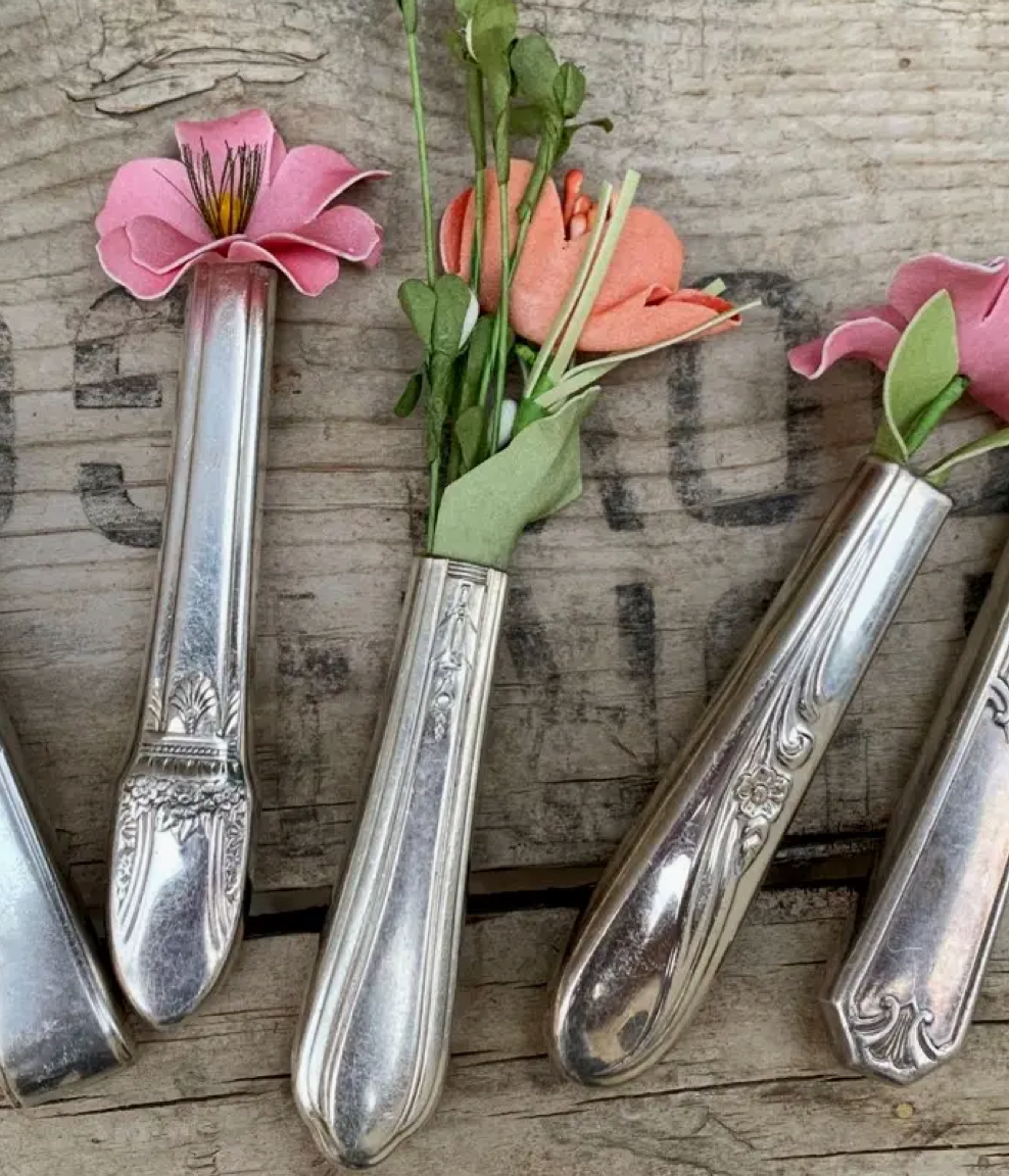 Silver Hollow Handle Knife Vase Magnet