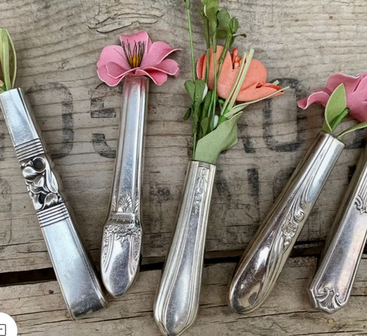 Silver Hollow Handle Knife Vase Magnet